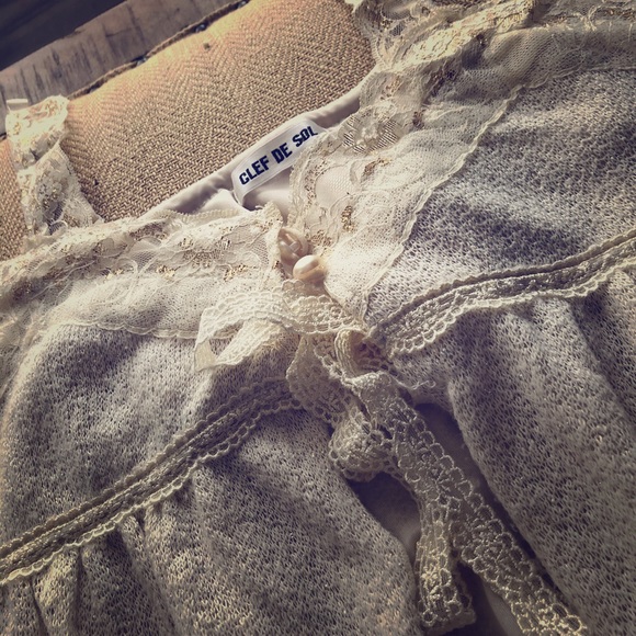 Open front boutique blouse - Picture 1 of 3